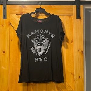Ramones Torrid/1234 tee Sz 3